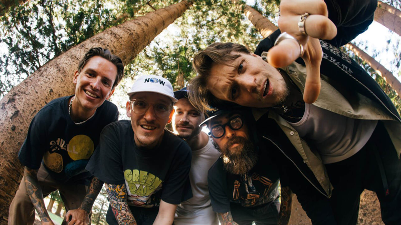 ALBUM BARU NECK DEEP HINGGA KIPRAH GARUDA DI PIALA ASIA